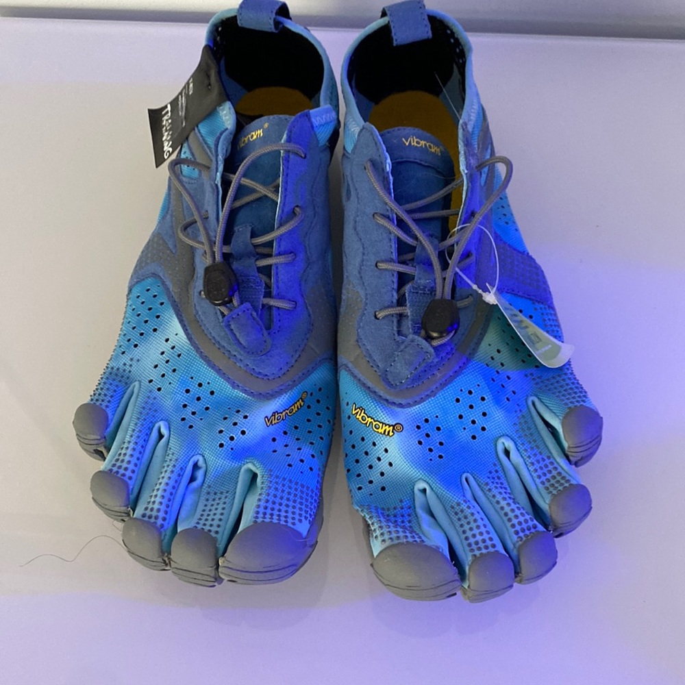 Women’s 5 fingers Vibram . V-Run style